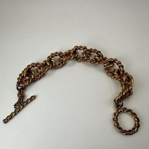8" Vintage Carolee signed gold tone toggle clasp bracelet! - Picture 11 of 11